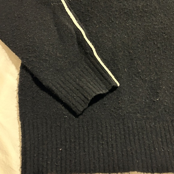 Athleta Merino Wool Sweater - sz M black - Picture 4 of 5